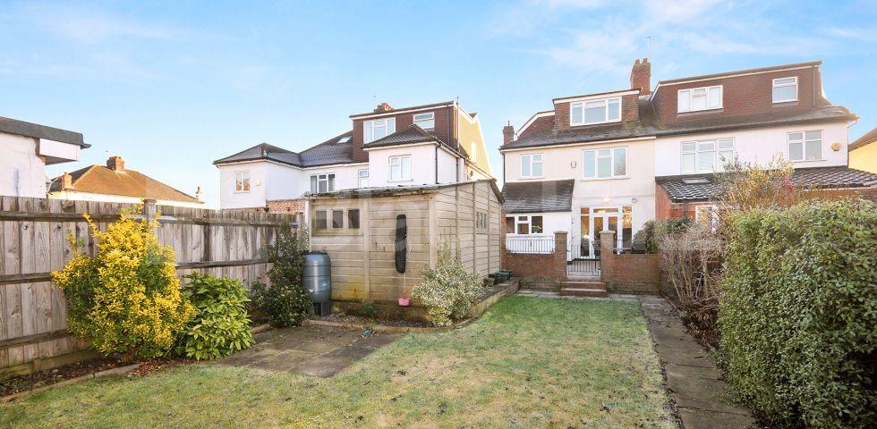 			LET, 4 Bedroom, 1 bath, 1 reception House			 Ashfield Road , EAST ACTON